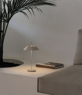Lampa biurkowa Vibia Mayfair Mini przenośna - 6