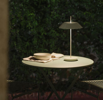 Lampa biurkowa Vibia Mayfair Mini przenośna - 33